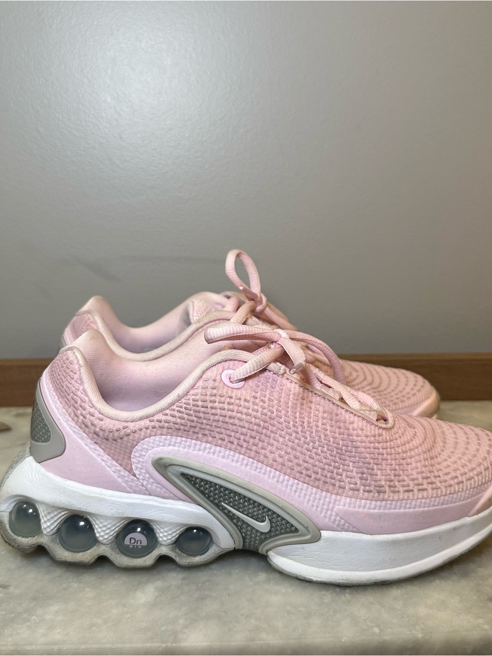 Girls Size 4 Nike Air Max Dn Athletic Sneakers